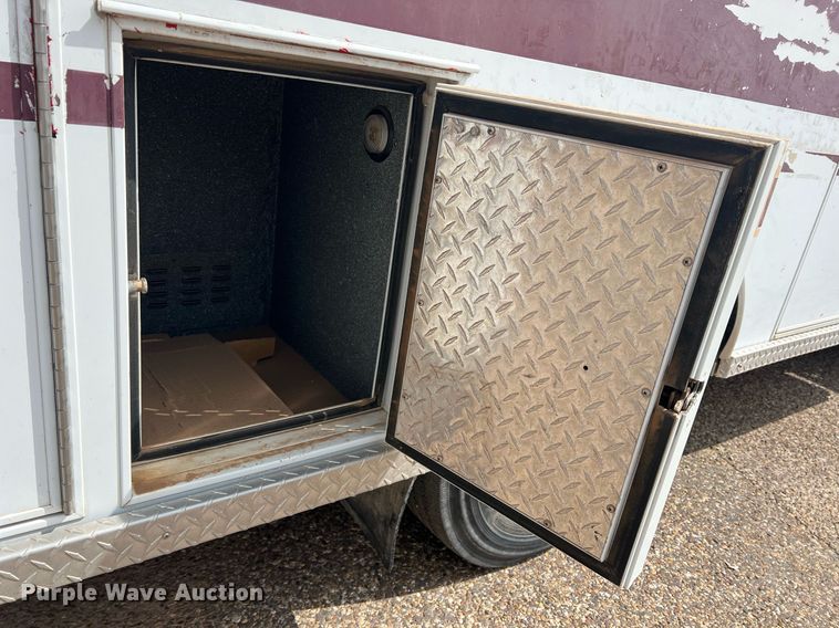 image for item DN3006 2000 Freightliner  ambulance