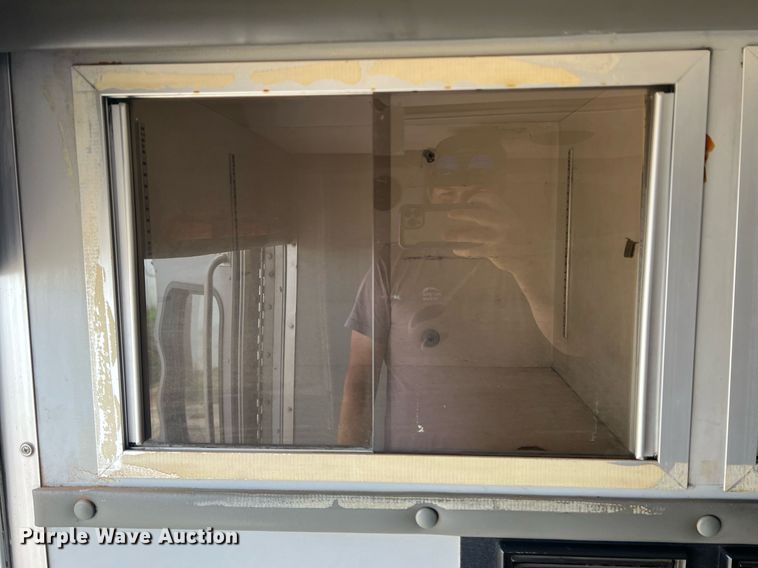 image for item DN3006 2000 Freightliner  ambulance