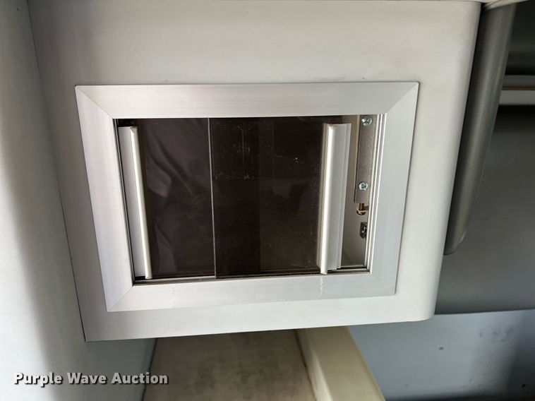 image for item DN3006 2000 Freightliner  ambulance