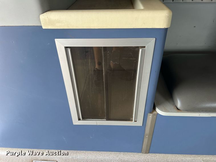 image for item DN3006 2000 Freightliner  ambulance