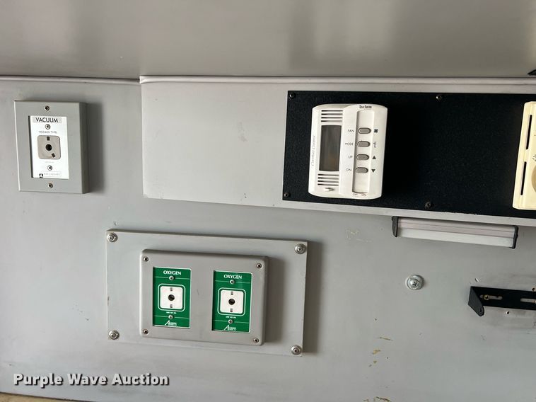 image for item DN3006 2000 Freightliner  ambulance