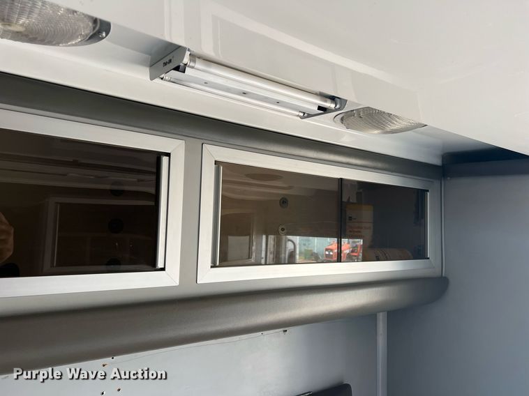 image for item DN3006 2000 Freightliner  ambulance