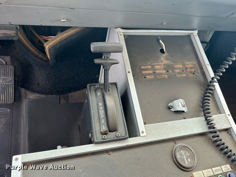 image for item DN3006 2000 Freightliner  ambulance