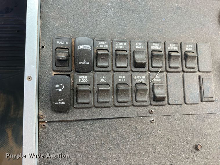 image for item DN3006 2000 Freightliner  ambulance