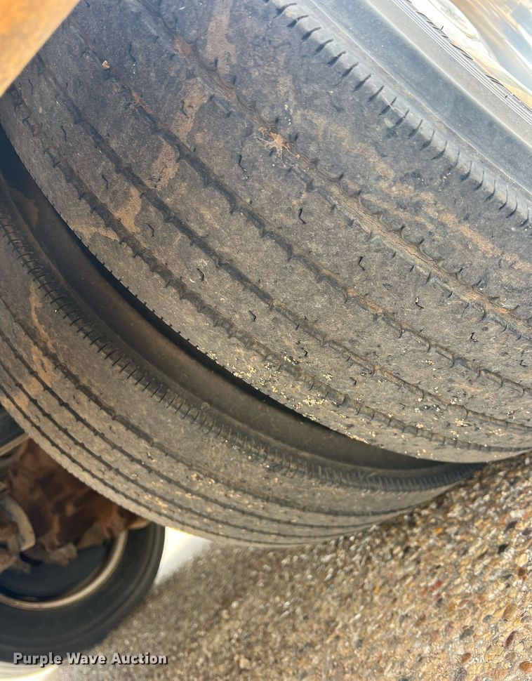 image for item DN3006 2000 Freightliner  ambulance