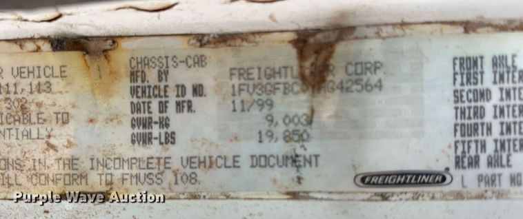 image for item DN3006 2000 Freightliner  ambulance