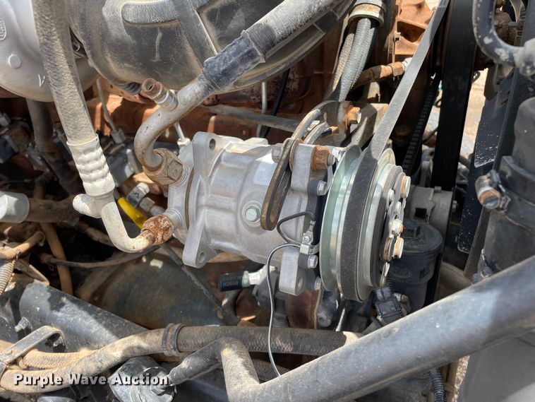 image for item DN4663 2000 Mack CH613  semi truck