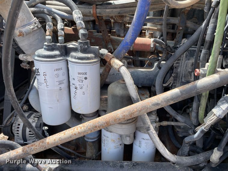 image for item DN4663 2000 Mack CH613  semi truck