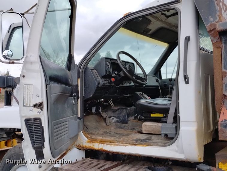 image for item DN6404 1994 Chevrolet Kodiak  dump truck