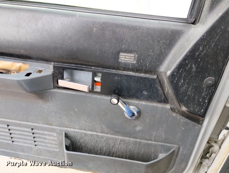 image for item DN6404 1994 Chevrolet Kodiak  dump truck