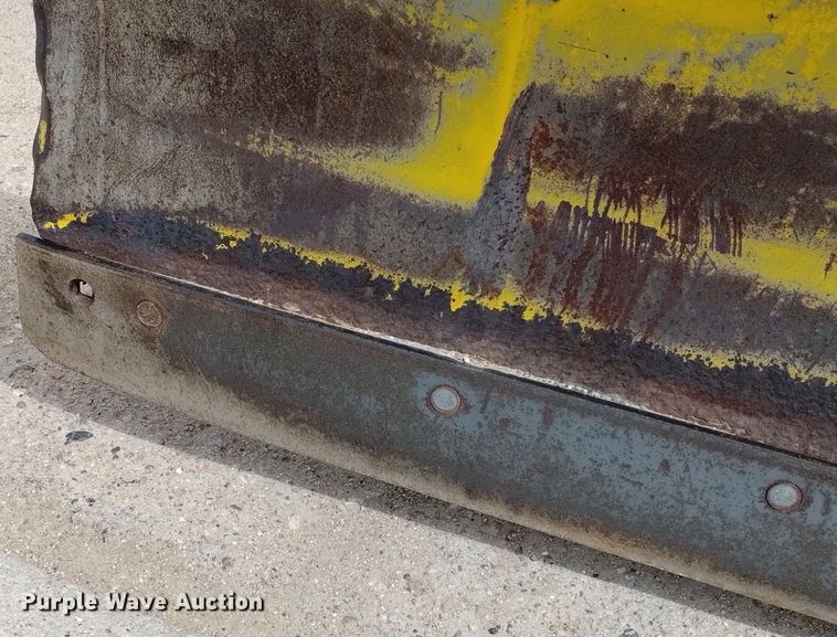 image for item DN6404 1994 Chevrolet Kodiak  dump truck