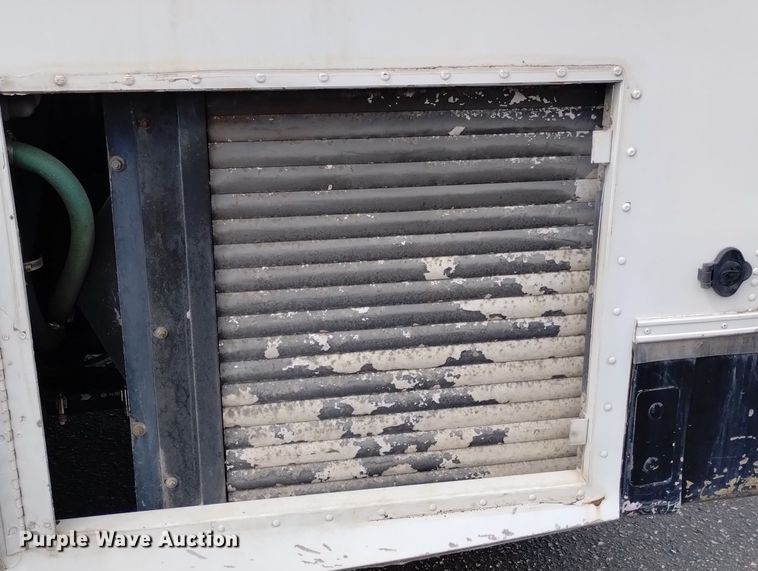 image for item DN6424 1999 Blue Bird  school bus