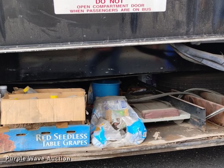 image for item DN6424 1999 Blue Bird  school bus