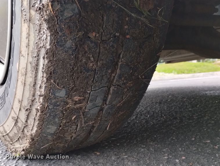 image for item DN6424 1999 Blue Bird  school bus