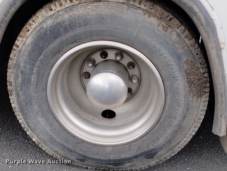 image for item DN6424 1999 Blue Bird  school bus