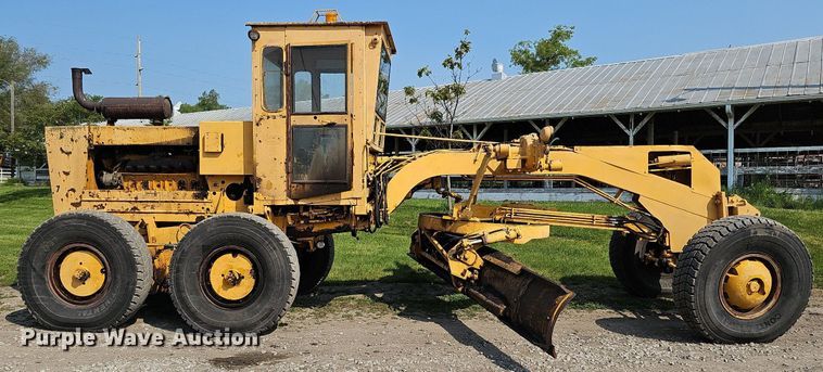 image for item DO2684 1974 Wabco 555  rigid frame motor grader