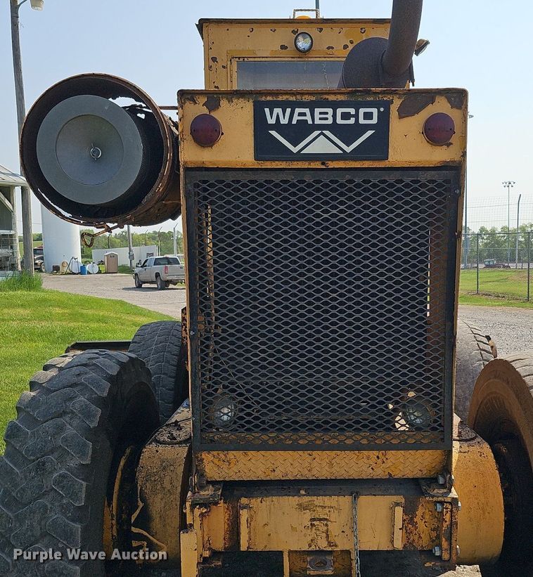 image for item DO2684 1974 Wabco 555  rigid frame motor grader