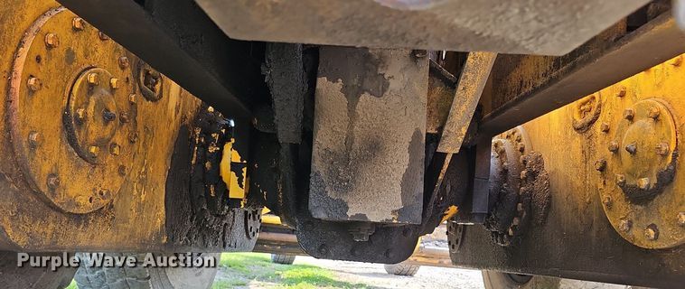 image for item DO2684 1974 Wabco 555  rigid frame motor grader