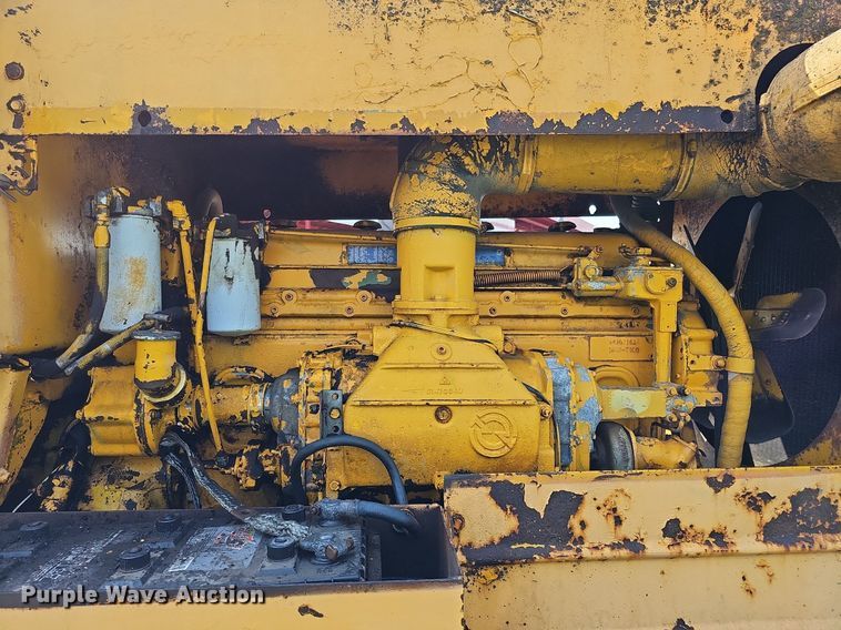 image for item DO2684 1974 Wabco 555  rigid frame motor grader