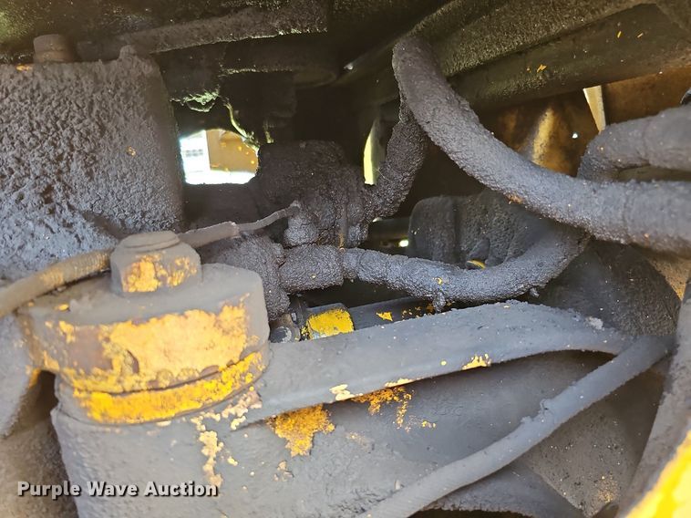 image for item DO2684 1974 Wabco 555  rigid frame motor grader