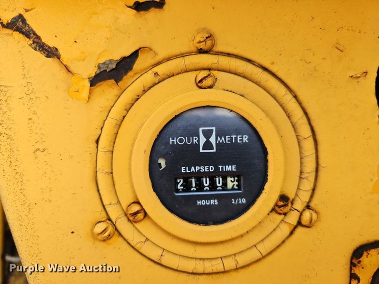 image for item DO2684 1974 Wabco 555  rigid frame motor grader