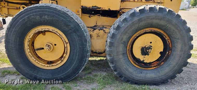 image for item DO2684 1974 Wabco 555  rigid frame motor grader