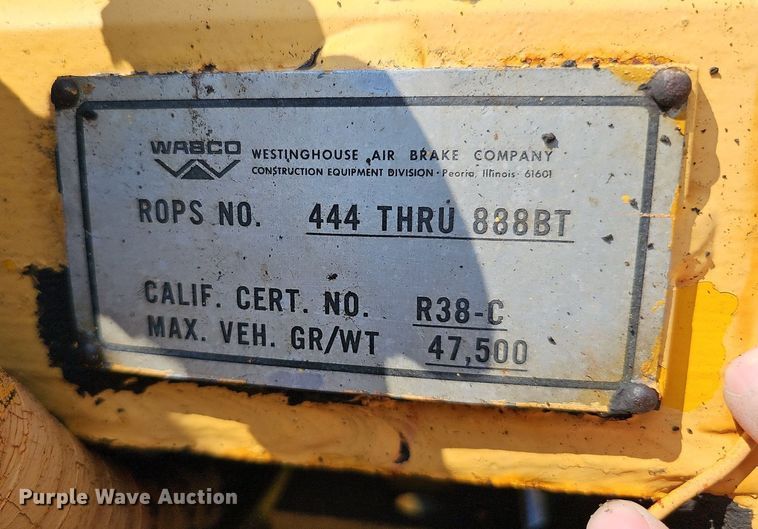 image for item DO2684 1974 Wabco 555  rigid frame motor grader