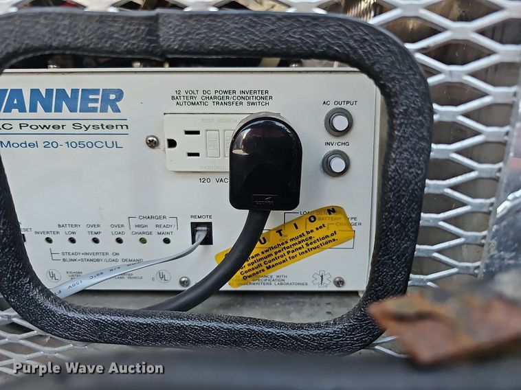 image for item DO2729 2003 Ford E450 Super Duty  ambulance