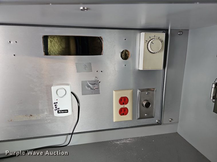 image for item DO2729 2003 Ford E450 Super Duty  ambulance