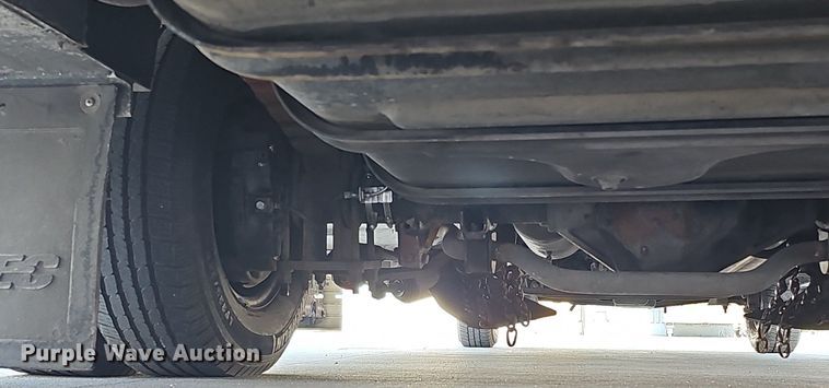 image for item DO2729 2003 Ford E450 Super Duty  ambulance