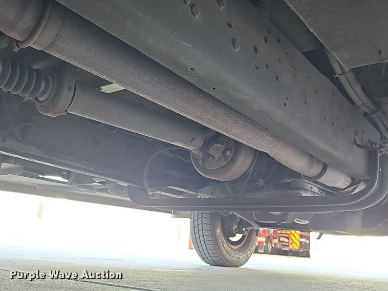 image for item DO2729 2003 Ford E450 Super Duty  ambulance