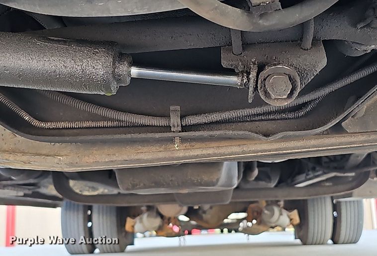 image for item DO2729 2003 Ford E450 Super Duty  ambulance