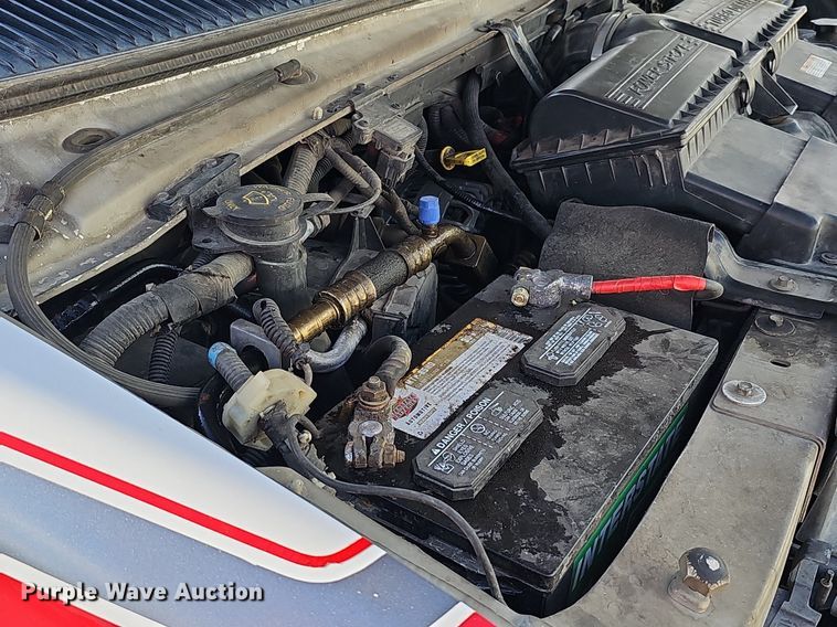 image for item DO2729 2003 Ford E450 Super Duty  ambulance