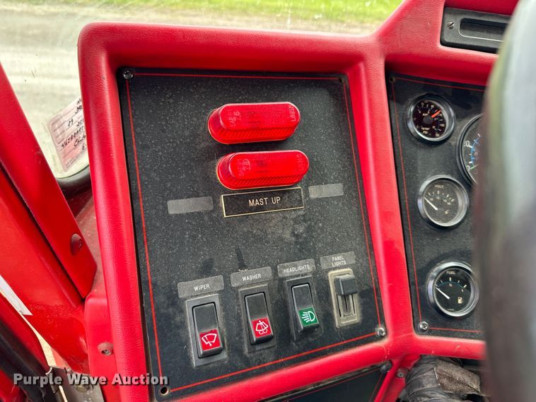 image for item DO5002 1989 Emergency One  pumper fire truck