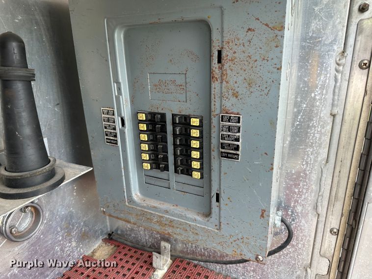 image for item DO5002 1989 Emergency One  pumper fire truck