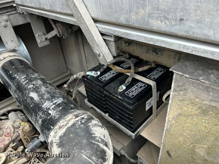 image for item DO5002 1989 Emergency One  pumper fire truck