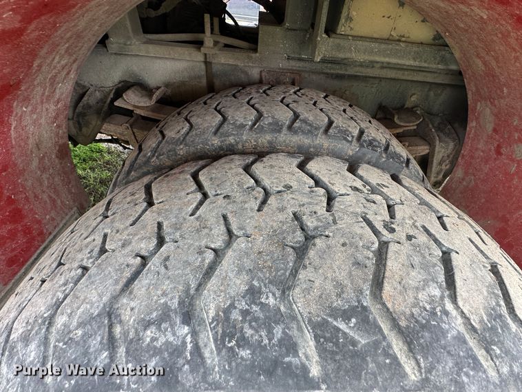 image for item DO5002 1989 Emergency One  pumper fire truck