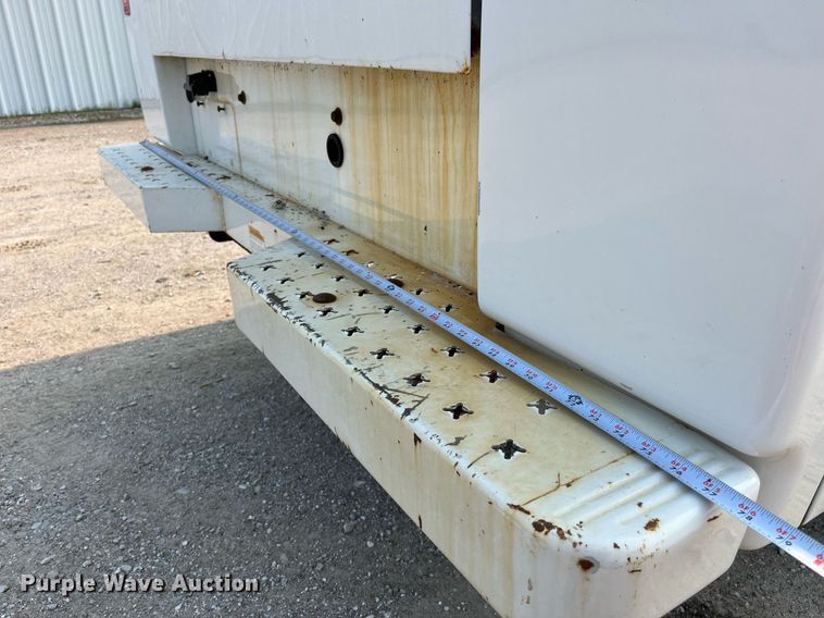 image for item DP0480 2007 Chevrolet Silverado 2500HD  utility bed pickup truck