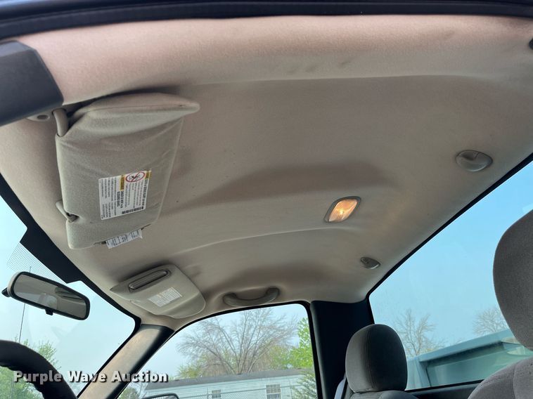 image for item DP0480 2007 Chevrolet Silverado 2500HD  utility bed pickup truck