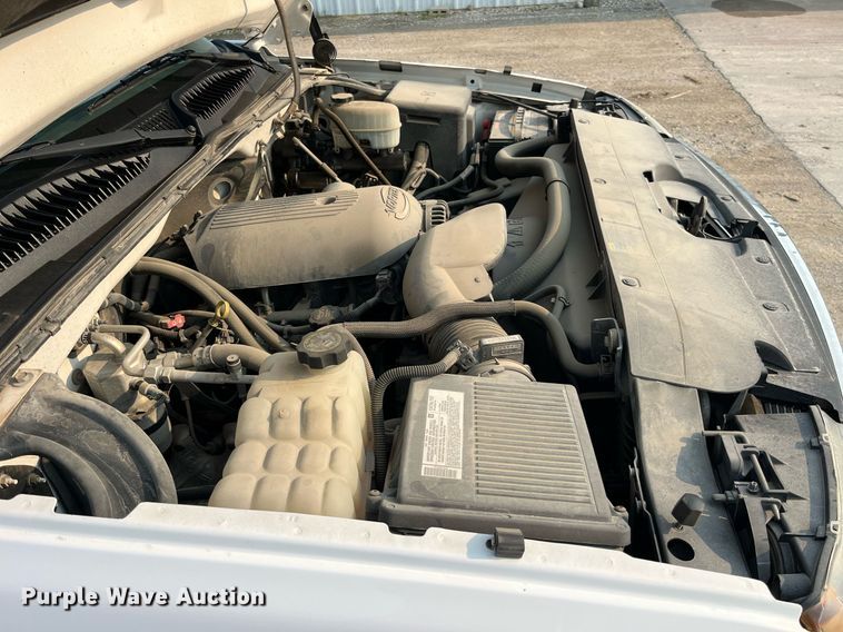 image for item DP0480 2007 Chevrolet Silverado 2500HD  utility bed pickup truck