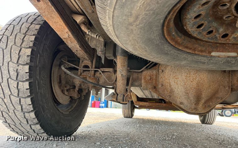 image for item DP0480 2007 Chevrolet Silverado 2500HD  utility bed pickup truck