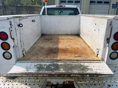 image for item DP0481 2003 Chevrolet Silverado 2500HD  utility bed pickup truck