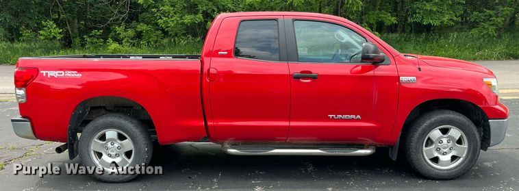 image for item DP0487 2007 Toyota Tundra  Double Cab pickup truck