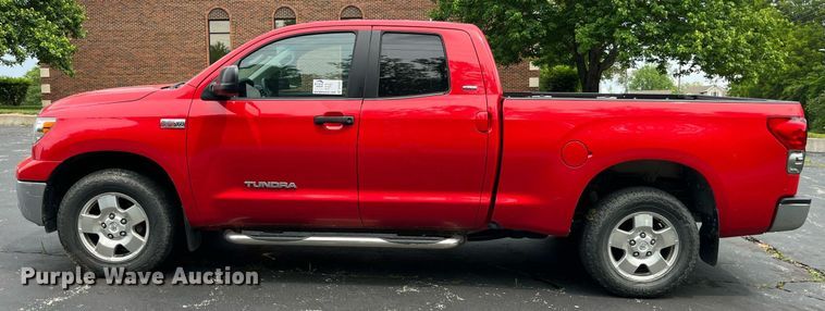 image for item DP0487 2007 Toyota Tundra  Double Cab pickup truck