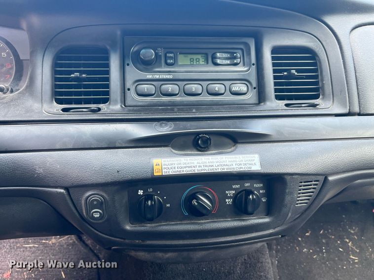 image for item DP0492 2011 Ford Crown Victoria Police Interceptor