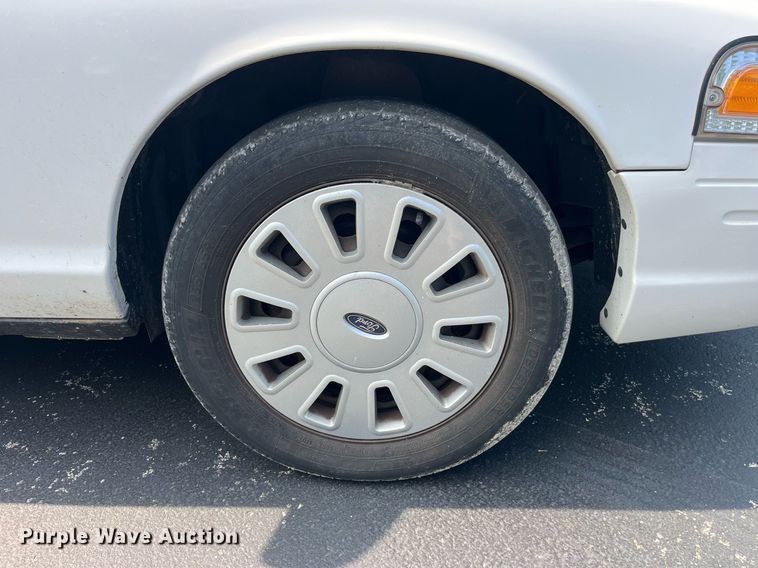 image for item DP0492 2011 Ford Crown Victoria Police Interceptor