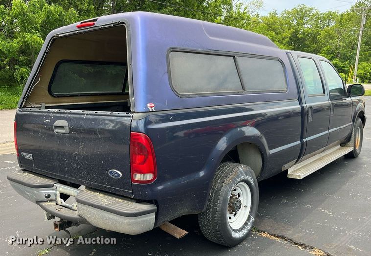 image for item DP0493 2002 Ford F350 Super Duty XL  Crew Cab pickup truck