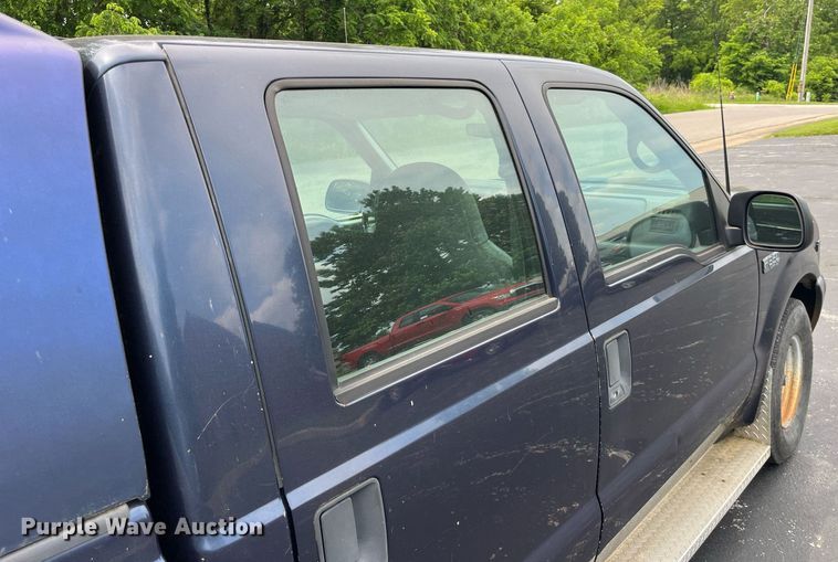 image for item DP0493 2002 Ford F350 Super Duty XL  Crew Cab pickup truck