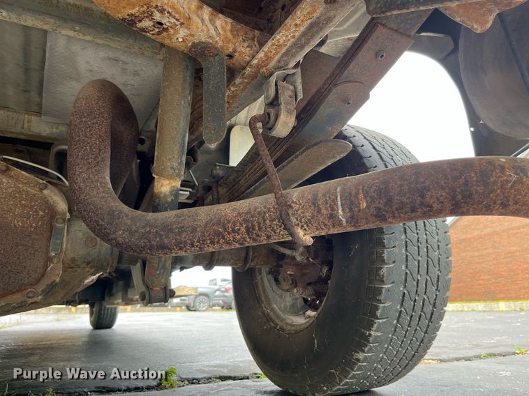 image for item DP0493 2002 Ford F350 Super Duty XL  Crew Cab pickup truck