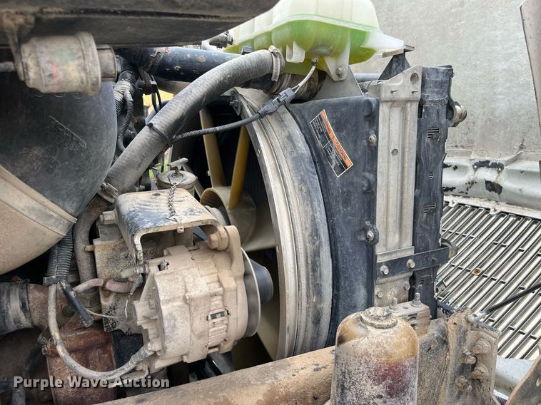 image for item DP0494 2000 Volvo VNM  semi truck